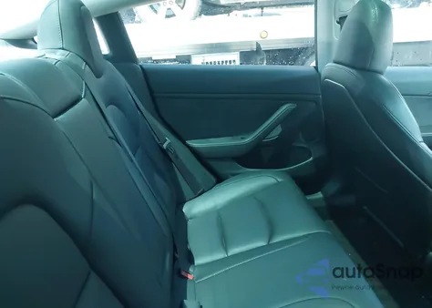 2023 Tesla Model 3 Long Range Dual Motor All-Wheel Drive z USA, uszkodzony, nr VIN 5YJ3E1EB4PF659757